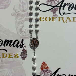 Rosario madera blanca de Nuestra Señora del Rosario