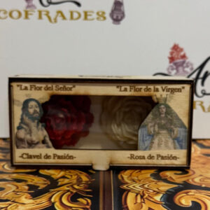 Caja rosa y clavel de Lata Santísimo Cristo de la Humildad y Paciencia y Nuestra Señora de la Amargura
